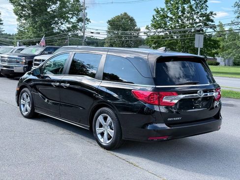Used 2018 Honda Odyssey EX image 9