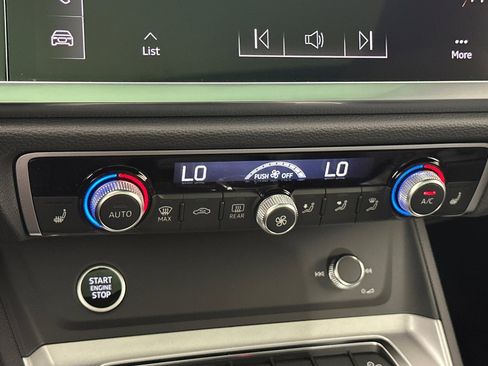 New 2025 Audi Q3 2.0T Premium image 19
