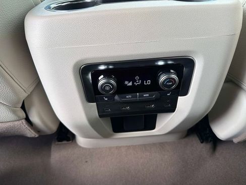 New 2026 GMC Yukon Denali w/ Denali Reserve Package image 16