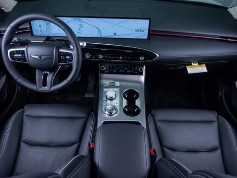 Used 2026 Genesis GV70 2.5T Select image 16