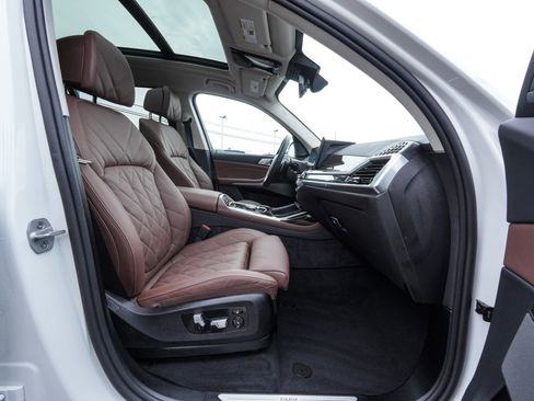 Used 2026 BMW X7 xDrive40i image 51