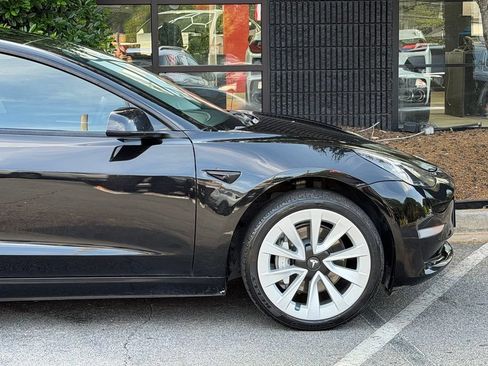 Used 2022 Tesla Model 3 Long Range AWD/4WD image 22