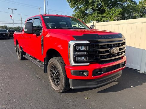 Used 2024 Ford F250 XLT w/ Black Appearance Package AWD/4WD image 2