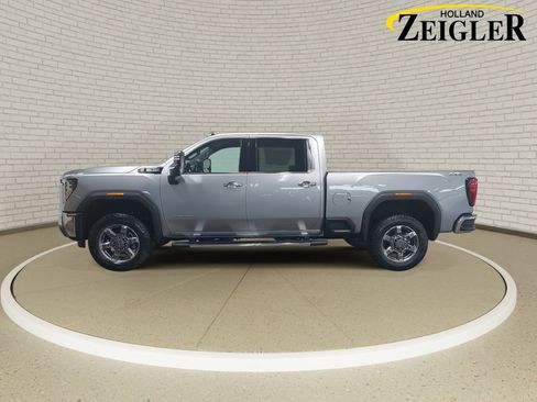 New 2026 GMC Sierra 2500 SLT w/ SLT Premium Package image 8