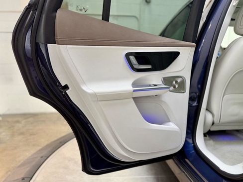 Used 2023 Mercedes-Benz EQE 350+ 4MATIC SUV w/ Exclusive Trim Package image 16