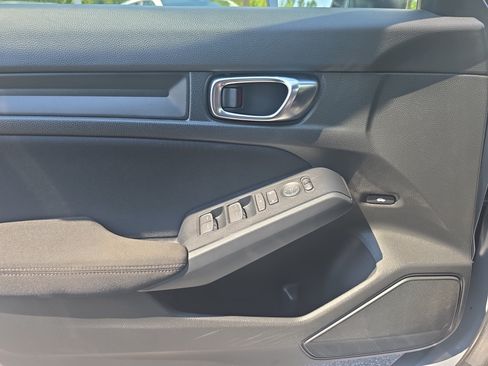 Used 2025 Honda Civic Sport image 24