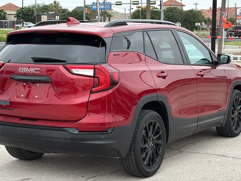 Used 2023 GMC Terrain SLT w/ Elevation Edition FWD image 3