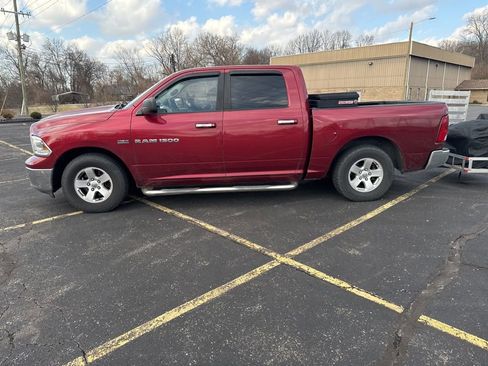 Used 2011 RAM 1500 Classic SLT image 3