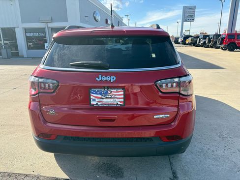 Used 2018 Jeep Compass Latitude image 6