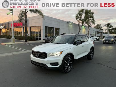 Used 2020 Volvo XC40 T5 R-Design