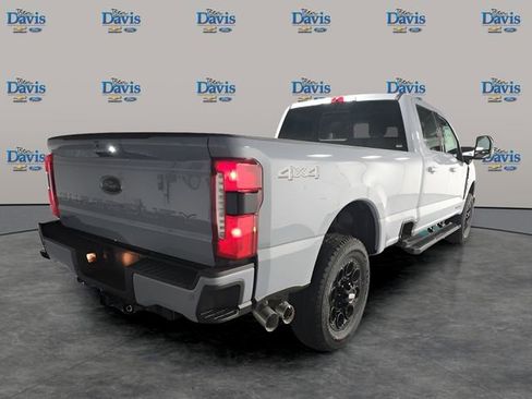 New 2025 Ford F250 Lariat w/ Lariat Ultimate Package image 5
