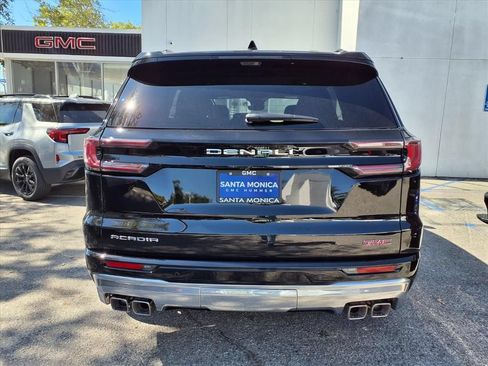New 2026 GMC Acadia Denali w/ Super Cruise Package FWD image 9