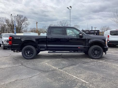 New 2026 Ford F250 Lariat w/ Black Appearance Package AWD/4WD image 11