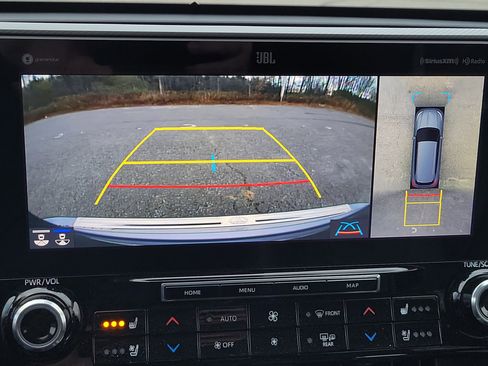 Used 2021 Toyota Highlander Platinum image 27