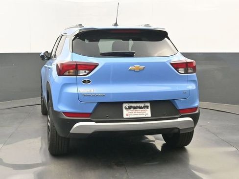 Used 2024 Chevrolet TrailBlazer LT w/ LT Cold Weather Package FWD image 4