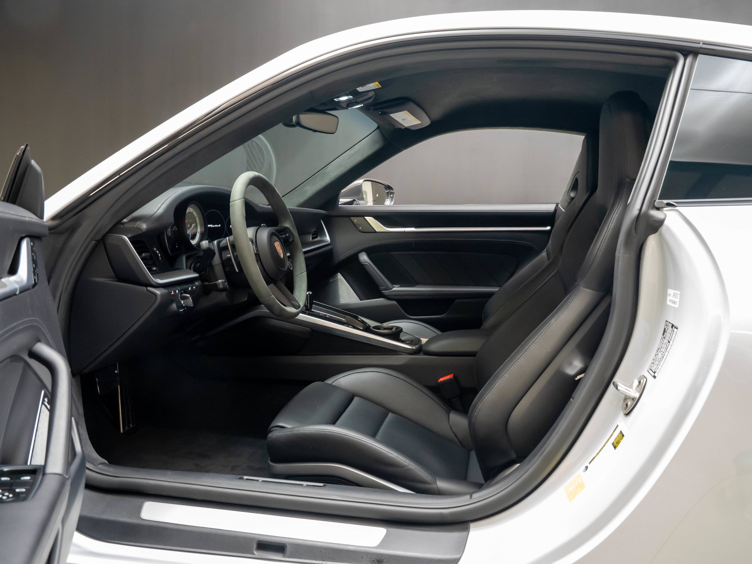 Certified 2023 Porsche 911 Turbo S AWD/4WD image 4