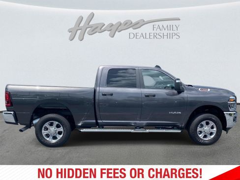 Used 2025 RAM 2500 Big Horn AWD/4WD image 2