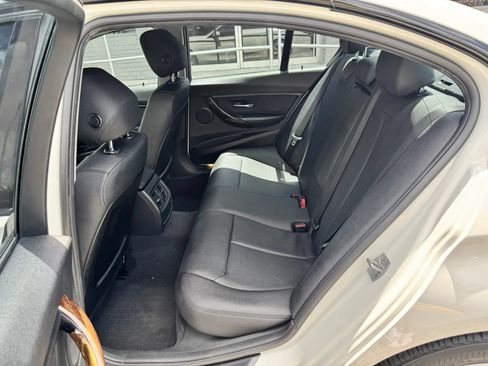 Used 2015 BMW 320i Sedan RWD image 19