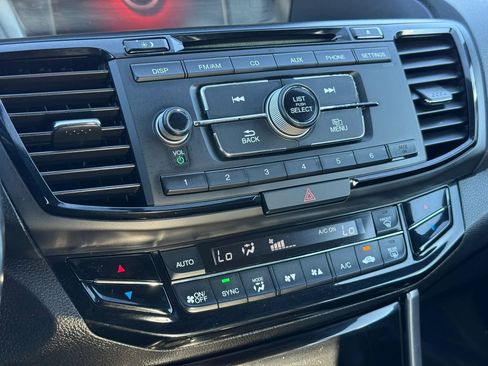 Used 2017 Honda Accord Sport image 33
