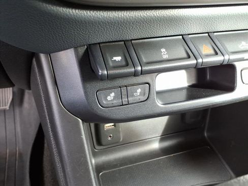 Used 2016 Chevrolet Colorado Z71 image 22