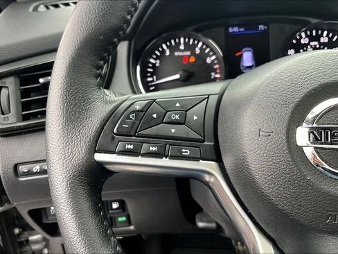 Used 2019 Nissan Rogue SL AWD/4WD image 10