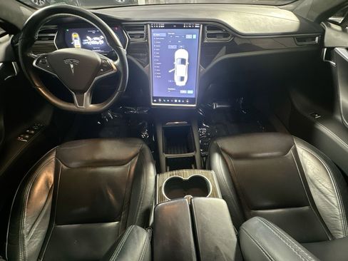 Used 2016 Tesla Model S 70 image 28