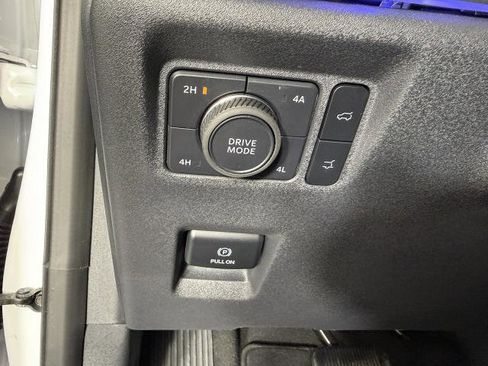 Certified 2025 Ford Expedition Platinum AWD/4WD image 26