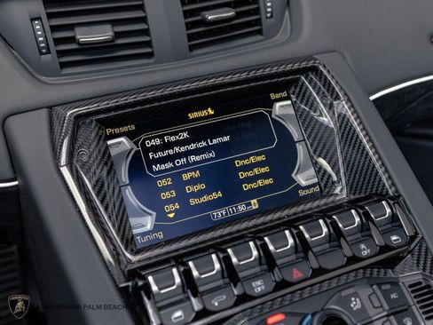 Used 2021 Lamborghini Aventador SVJ AWD/4WD image 25