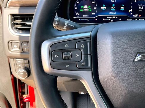 Used 2024 Chevrolet Tahoe Z71 w/ Luxury Package AWD/4WD image 18