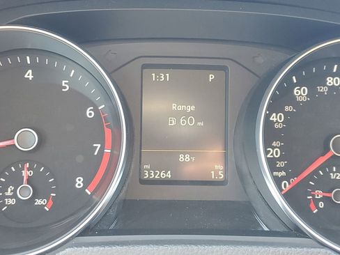 Used 2019 Volkswagen Passat 2.0T Wolfsburg w/ Wheels & Sunroof Package FWD image 24