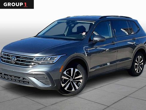 Used 2024 Volkswagen Tiguan S image 1