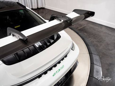 Used 2023 Porsche 911 GT3 RS RWD image 16