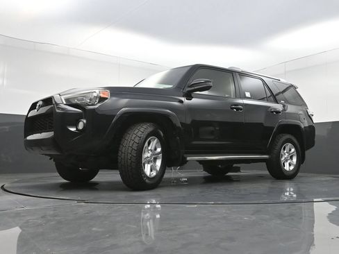 Used 2015 Toyota 4Runner SR5 RWD image 25
