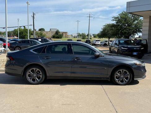 Used 2023 Honda Accord EX image 6