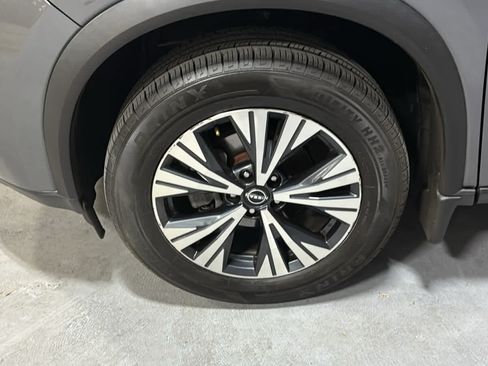 Used 2022 Nissan Rogue SV AWD/4WD image 7