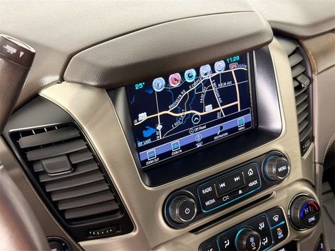 Used 2018 GMC Yukon XL Denali image 14