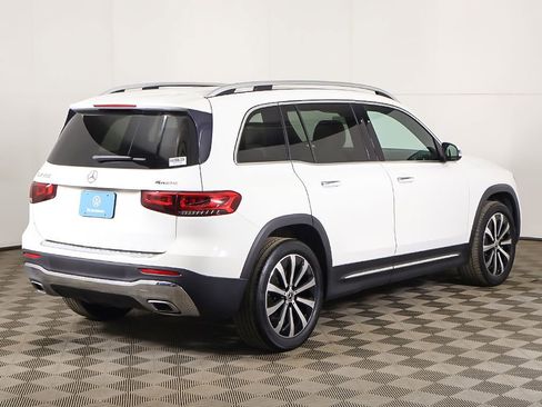 Used 2022 Mercedes-Benz GLB 250 4MATIC image 11