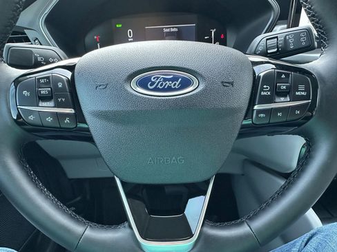 Used 2025 Ford Escape Base image 12