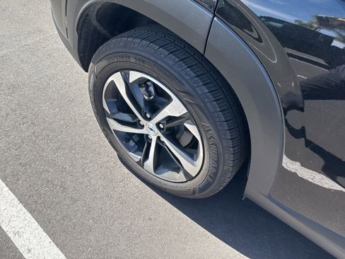 Used 2024 Chevrolet Trax RS w/ Driver Confidence Package image 8