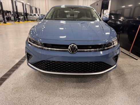 Used 2025 Volkswagen Jetta S FWD image 29