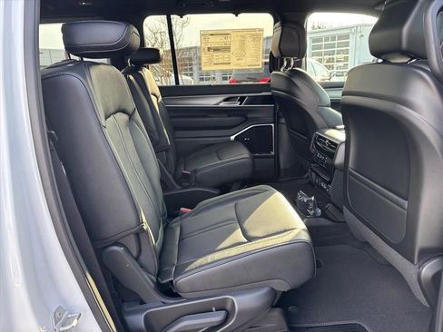 New 2026 Jeep Grand Wagoneer Limited AWD/4WD image 14