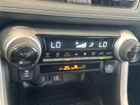 Certified 2025 Toyota RAV4 XLE AWD/4WD image 28