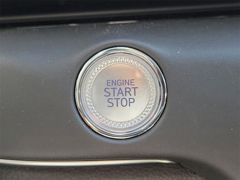 Used 2025 Genesis GV80 2.5T Prestige image 16