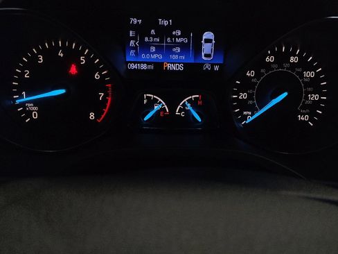 Used 2017 Ford Escape SE w/ Equipment Group 201A FWD image 23