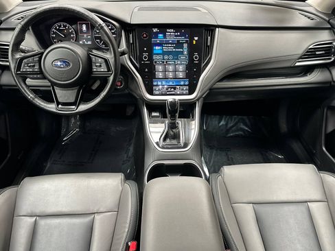 Used 2025 Subaru Outback Onyx Edition AWD/4WD image 18
