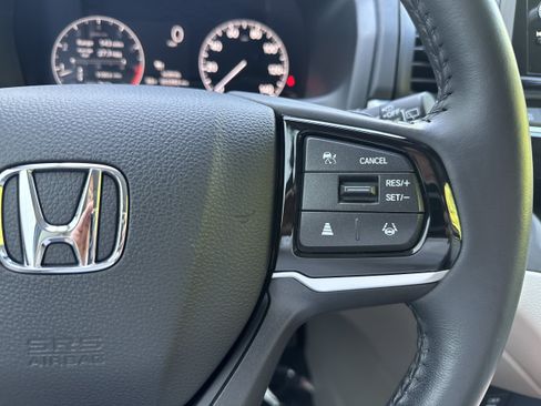 Used 2025 Honda Odyssey EX-L image 27