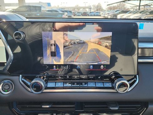 New 2026 GMC Canyon Elevation w/ Convenience Package image 29