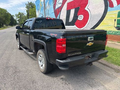 Used 2017 Chevrolet Silverado 1500 Custom w/ Custom Convenience Package AWD/4WD image 5