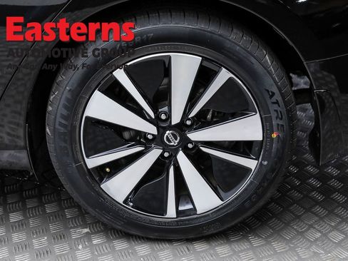 Used 2021 Nissan Altima 2.5 SV w/ SV Premium Package image 8