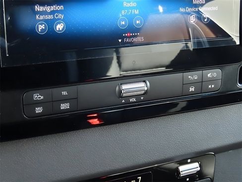 Used 2024 Mercedes-Benz Sprinter 2500 image 39